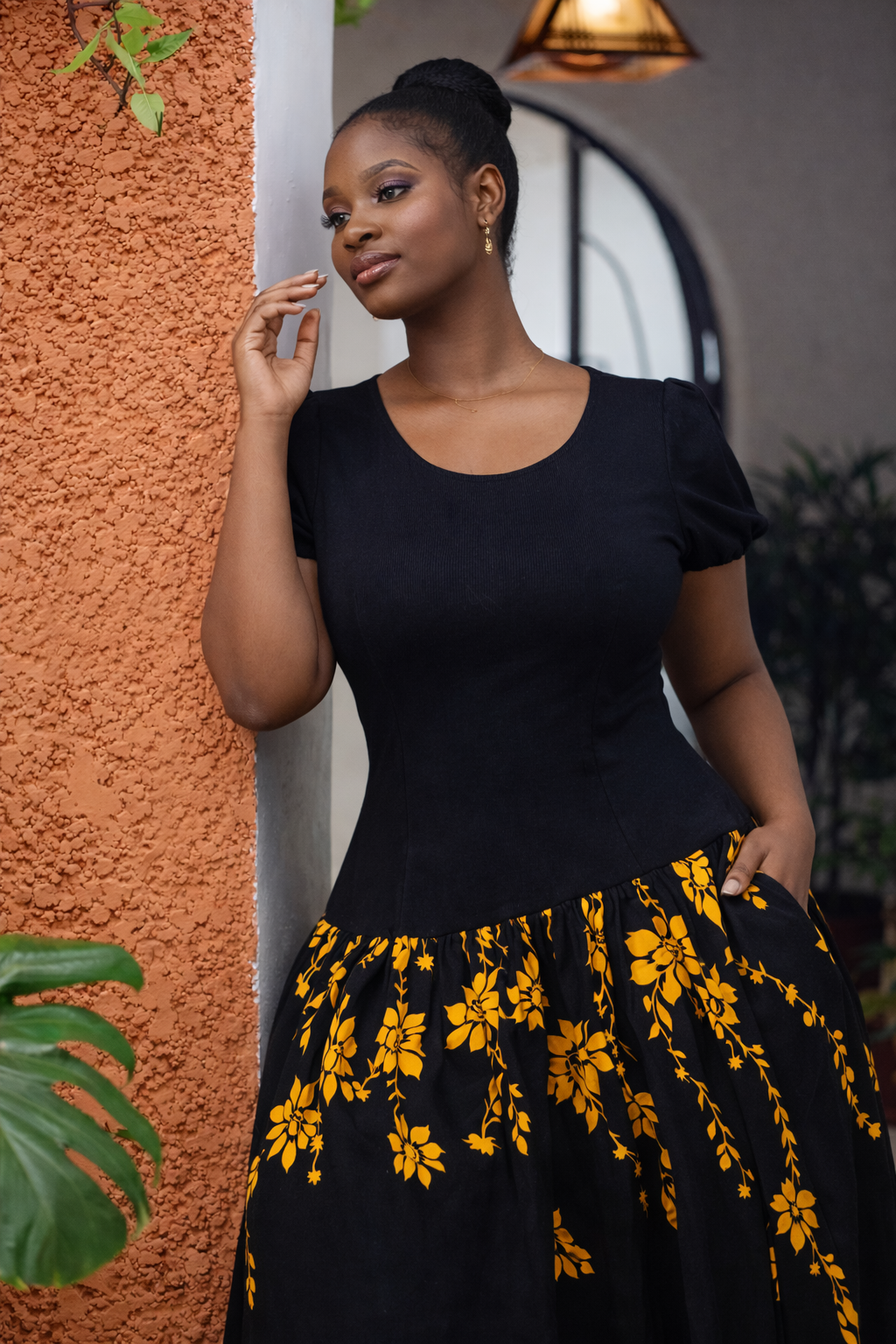 Ayomikun Plain Bodycon And Flowered Crepe Dress - Black