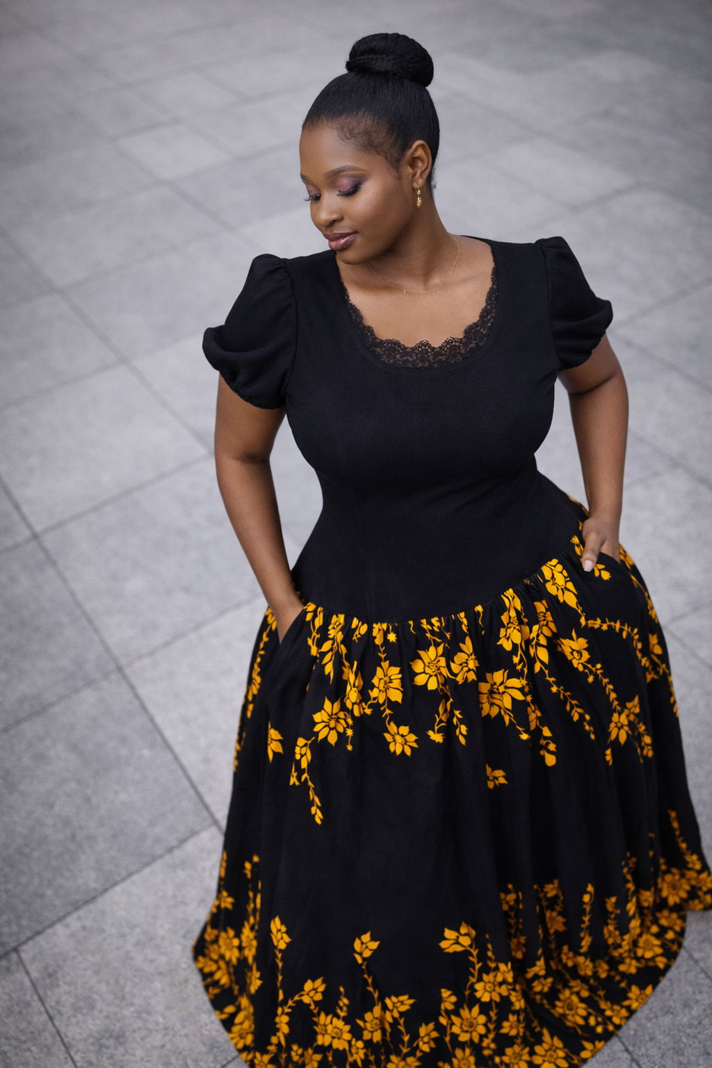 Ayomikun Plain Bodycon And Flowered Crepe Dress - Black